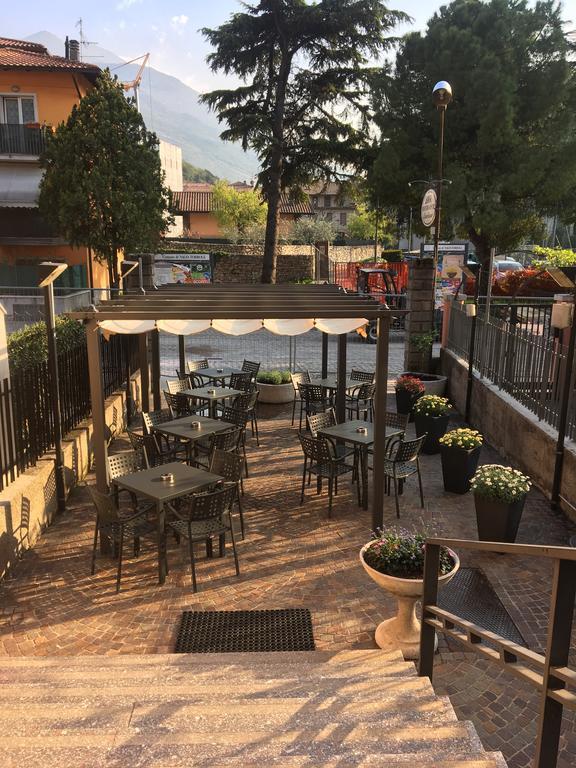 Hotel De Nac Torbole Sul Garda Екстериор снимка
